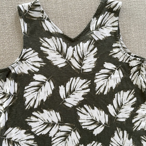 J Jill Dress Midi Flounced Hem Double V Neck Knit Dress.  Size X Small - Picture 7 of 7